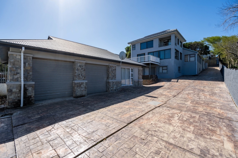 6 Bedroom Property for Sale in East Bank Eastern Cape